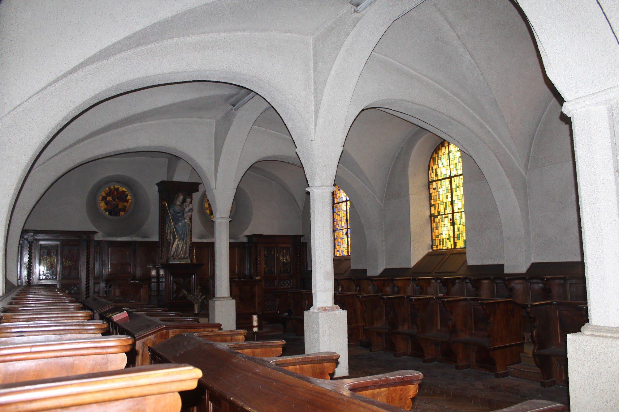 Vaults and columns of the chapel of Saint-Pierre