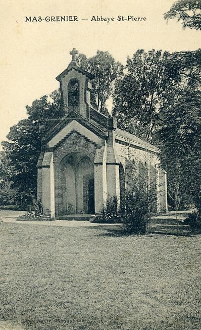 The chapel of Sainte-Lucie on an old postcard