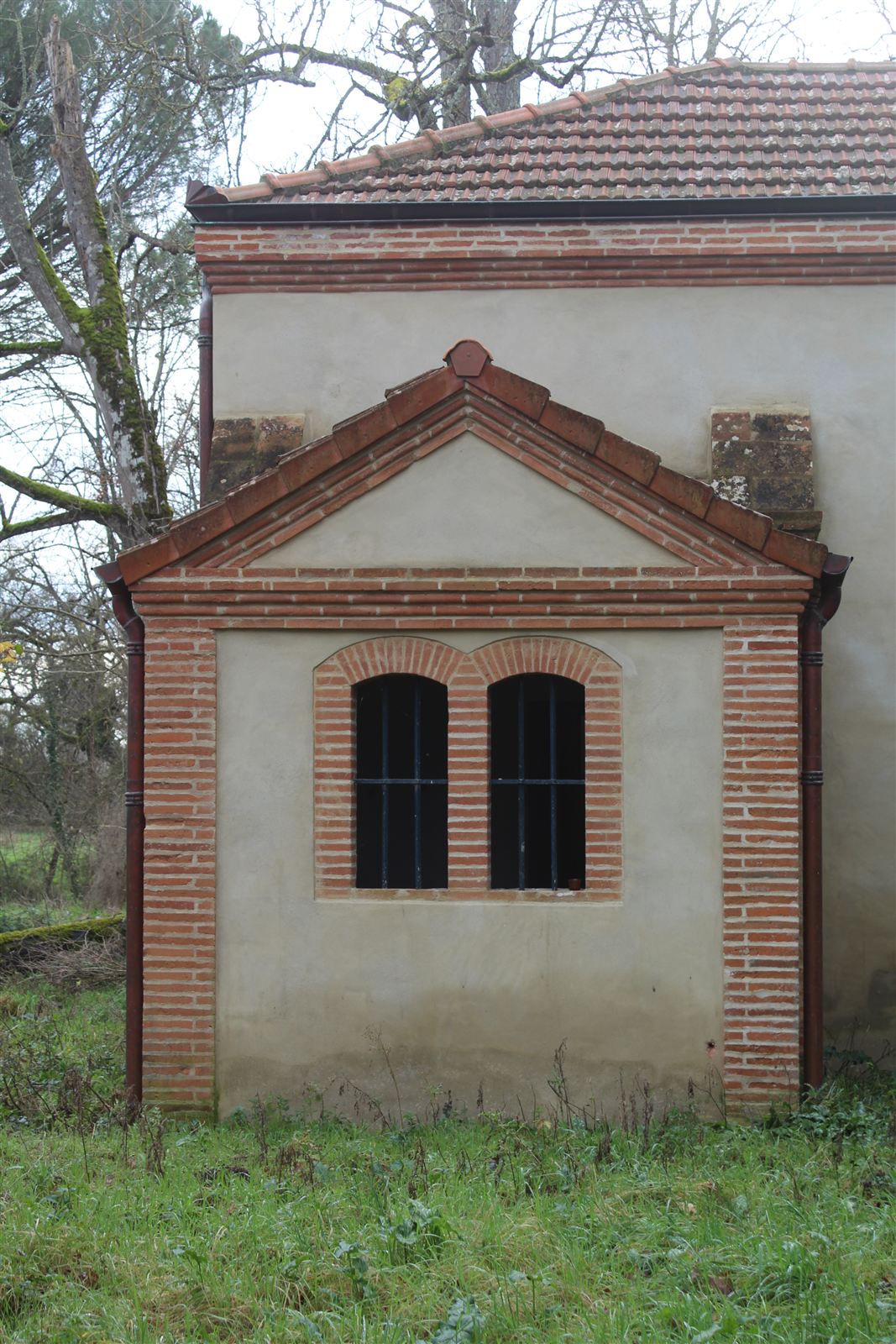 Rear gable of the chapel of Sainte-Lucie